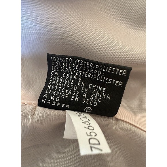 Kasper Black Crepe Suit Jacket and Skirt, Size‎ 10P - Picture 7 of 10